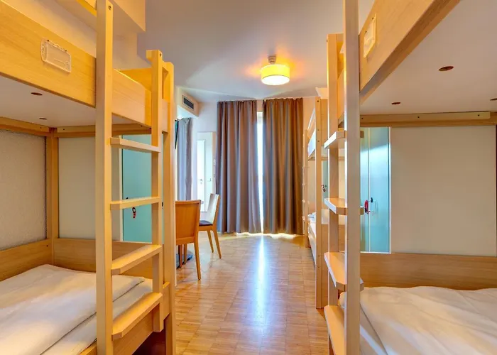 Meininger Frankfurt/Main MesseAirport Hotel